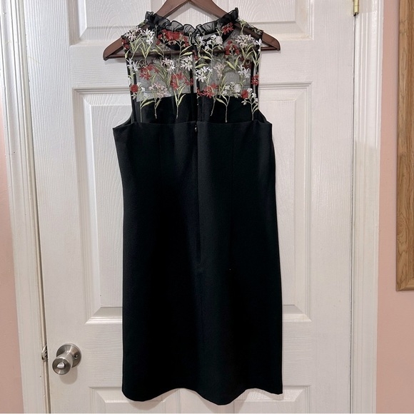 Karl Lagerfeld Floral Embroidered Women's Dress Fully Lined Black Size 10 - Picture 2 of 6